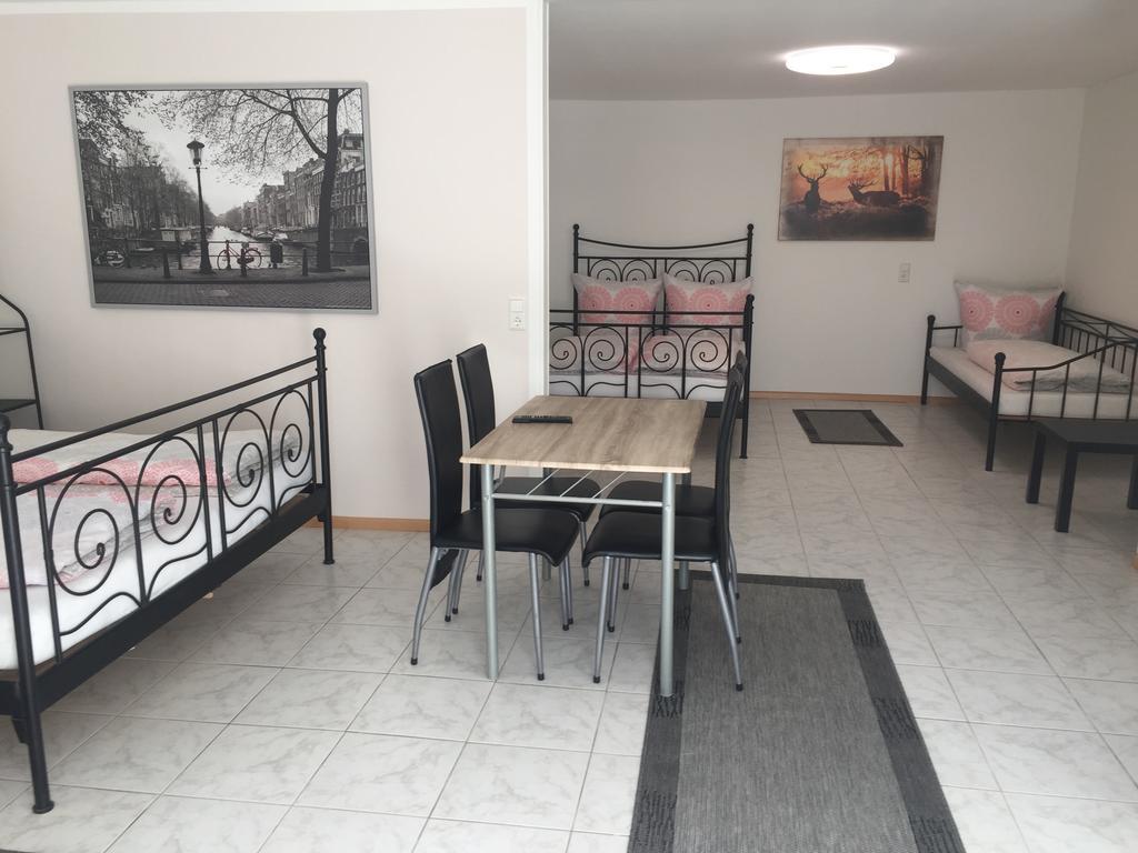 A & J Ferienwohnung Hirsch Rust Extérieur photo